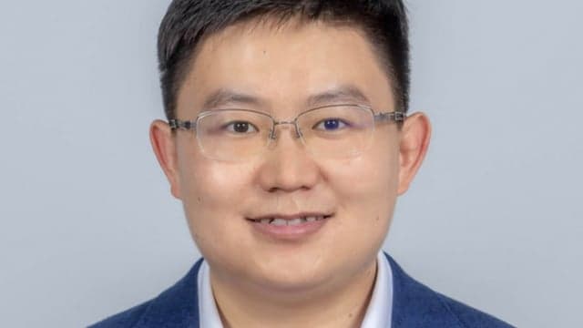 Expressways, GDP, and the environment: The case of China